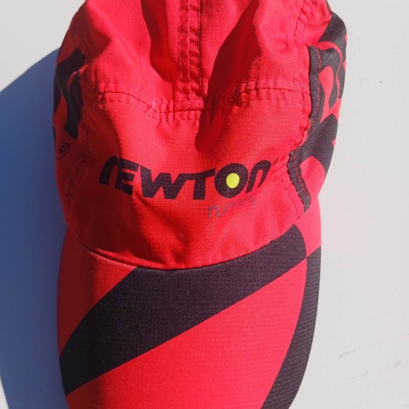 Newton Size OS Red Men's CAP - Picture 1 of 6